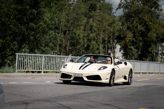 Ferrari F430 Scuderia driving view, Author: Yannis Zuagg